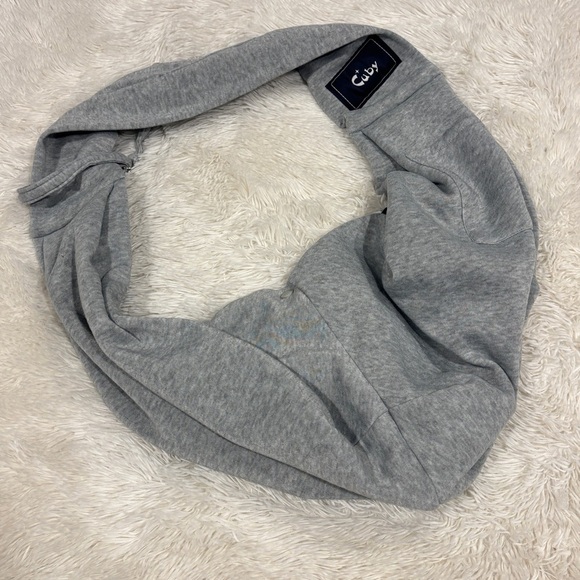 CUBY Dog and Cat Sling Carrier Hands Free Reversible Pet Papoose Bag Gray Plaid - Picture 3 of 13